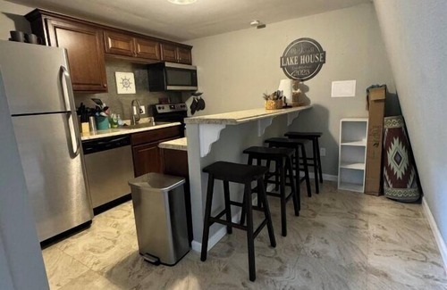 Rocky Mount Casa | A- Frame Escape| Cozy 2 Bedroom | Dock/ Slip| Sleeps 7