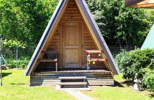 Seliste Casa | A-Frame Glamping Lana Haus,-with shared bathrooms, Plitvice lakes