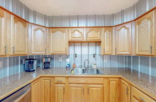 Sky Valley Casa | A-frame home in Swanton with firepit, private hot tub, & deck