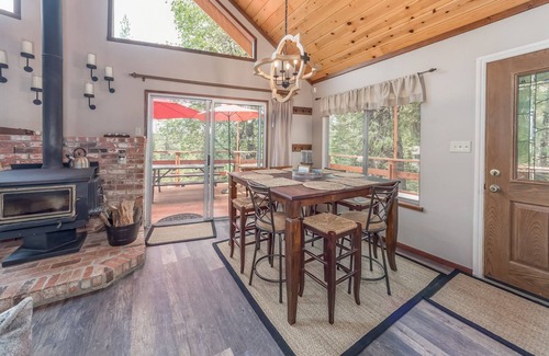 Arnold Cabina | A-Frame of Mind - Beautiful Tri-Level 4 Bedroom 3 Bath in Arnold w/ Gameroom