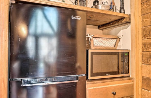 Young Harris Cabina | 'A-Frame Of Mind’ Cabin on Brasstown Creek!