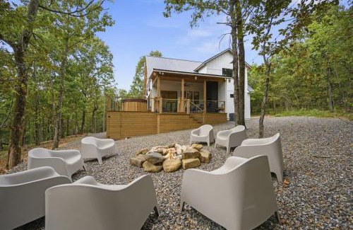 Broken Bow Casa | A-Frame of Mind - Modern Farmhouse