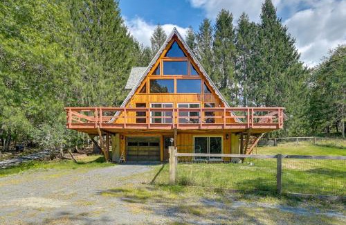 Town of Grafton Casa | A-Frame Retreat Next to Grafton Lakes St Park