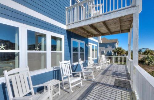 Caswell Beach Casa | A-Frameable Moment