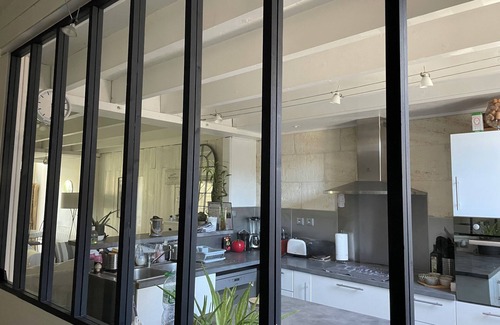 Bordeaux Casa | Urban escape with pool and air conditioning