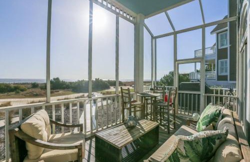 Ocean Point Casa | A Golden Sunrise