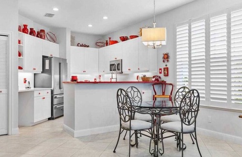 Harbor Links Casa | A GRAND HARBOR GEM - 1 STORY PATIO HOME IN HARBOR LINKS