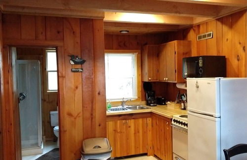 Northwoods Beach Cabina | Un gran lago de pesca!