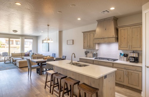 St. George Villa | A Green Escape at The Ledges Golf Club ***Pet Friendly & Amenities Included!