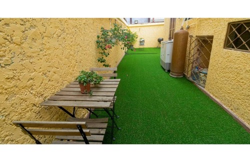 La Julia Apartamento | A Green Paradise in the Middle of the City