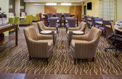 Woodbury Casa | A Haven of Comfort and Tranquility! W/ Free WiFi