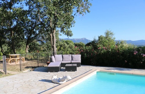 Pourrieres Villa | Un remanso de paz rodeado de viñedos cerca de Aix-en-Provence