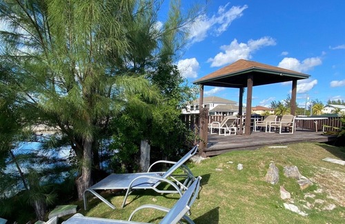 Coral Harbour Apartamento | A Hidden Gem