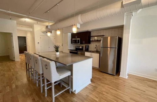 Old Market Apartamento | A historic 1,200 square foot loft in the heart of the Old Market