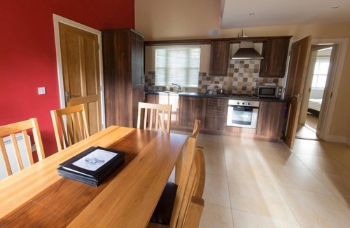 Dungarvan Casa | A holiday home that sleeps 6 guests in 3 bedrooms