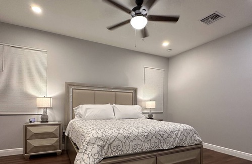 Jacarandas Casa | A HOME AWAY FROM HOME - Nestled in the quiet surroundings of Cape Coral Fl