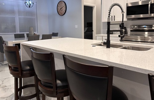 Jacarandas Casa | A HOME AWAY FROM HOME - Nestled in the quiet surroundings of Cape Coral Fl