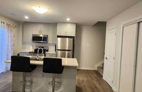 Kanata Lakes - Marchwood Lakeside - Morgan's Grant - Kanata Casa | A Hommy away from Home with Trails & all Amenities within 5mins drive!