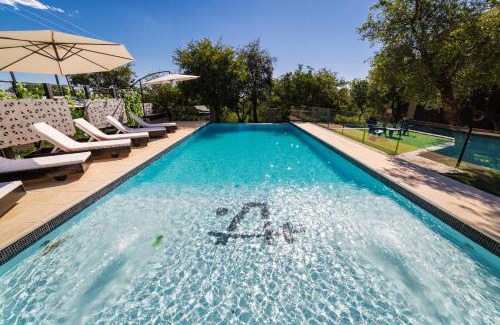 Merlo Hotel | A Hotel Decosuites
