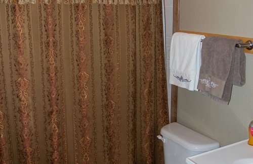 Tok Cama Y Desayuno | A Hyde Away Inn B&B