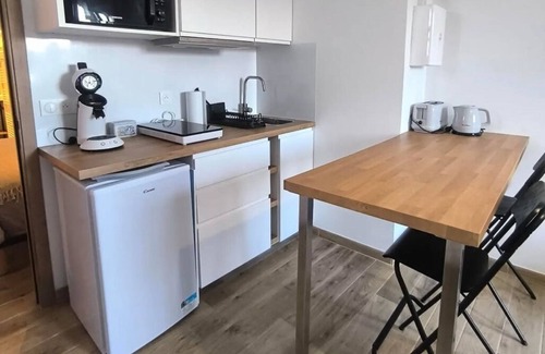 Saint-Medard-en-Jalles Casa | A.Karibu gîte near town center, 25min from Bordeaux and 45 from the ocean