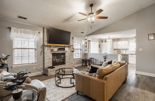 Southern Homes Casa | A King Size Bed Home in Indianapolis