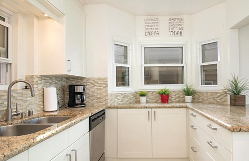 Middletown Apartamento | A King’s View in Mission Hills Apartment