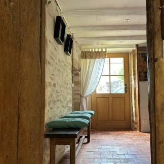 Pernand-Vergelesses Casa | A l'ombre des Charlemagnes