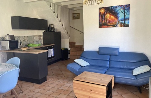 Lagorce Otro | A l'Ombre des Tilleuls, Les Lilas 4-person gîte for rent in quiet village