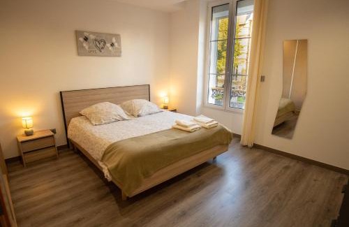 Le Pin Apartamento | A L'Ombre du Pin "2" - Family T3 near Disneyland and Paris, 1-6 Guests