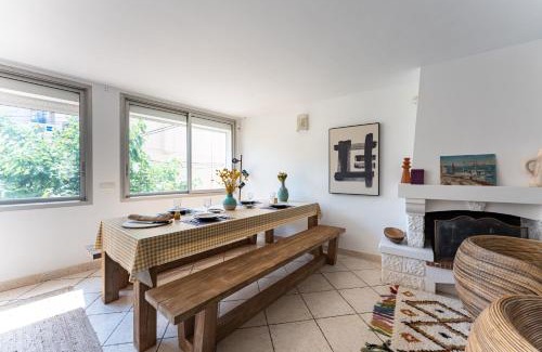 Endoume Casa | A LA CALANQUE - Jolie Maison en bord de mer