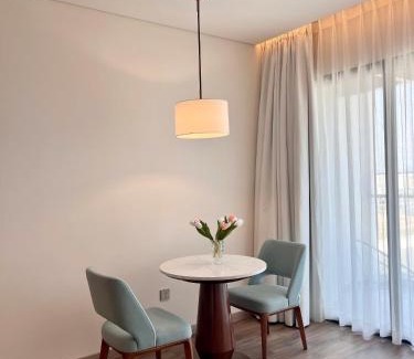 Ha Long Apartamento | A La Carte Hạ Long, Căn hộ nghỉ dưỡng view biển đầy đủ tiện nghi