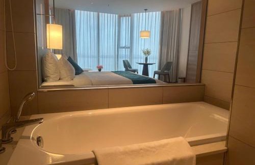 Ha Long Apartamento | A La Carte Ha Long Bay - Sea View Apartment