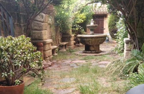 Serra Casa | A la Sombra de la Torre