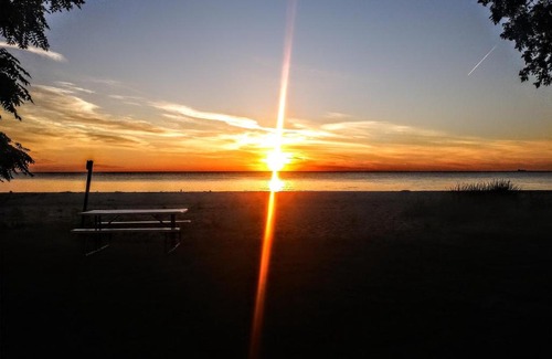 Lakeport Casa | A LAKE HURON SUNRISE Home Retreat