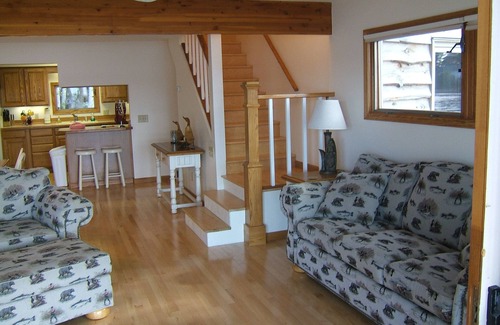 Traverse City Cabaña | Una delicia Lakeside w / playa privada en Traverse City