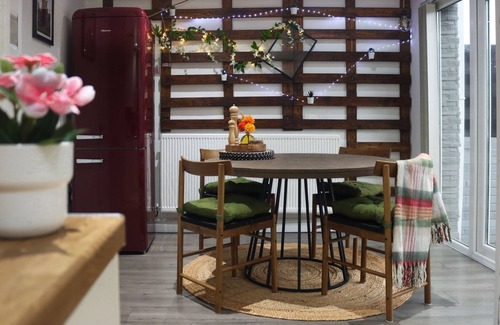 Belfast Casa | A Lil cosy Belfast home