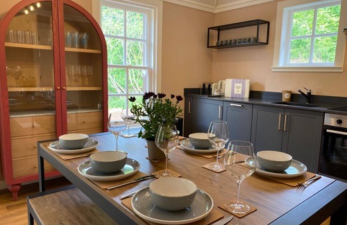 Dunbar Cabaña | A-listed South Lodge, Dunbar with hot tub
