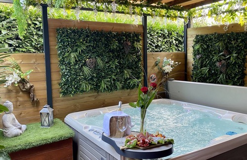 Lalande-Grand Selve Apartamento | A little corner of paradise