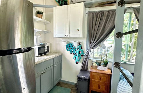 Kahuku Casa | A little piece of Aloha at our North Shore Tiny Hale