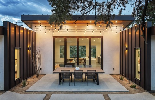 Yucca Valley Casa | 🌵A Little Tish - Secluded Stargazers Getaway with Hot Tub, BBQ & Game Room🌵