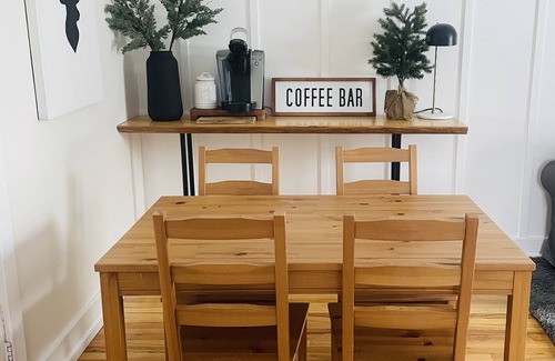 Huntsville Apartamento | A loft retreat on a private street within walking distance to downtown!