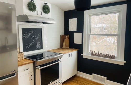 Huntsville Apartamento | A loft retreat on a private street within walking distance to downtown!