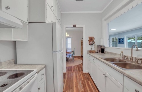 Darien Cabaña | A Lovely Coastal Cottage in the seaside town of Darien Georgia