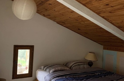 Amirat Otro | A lovely quiet basic Farmhouse in the Alpes Hautes Provence.
