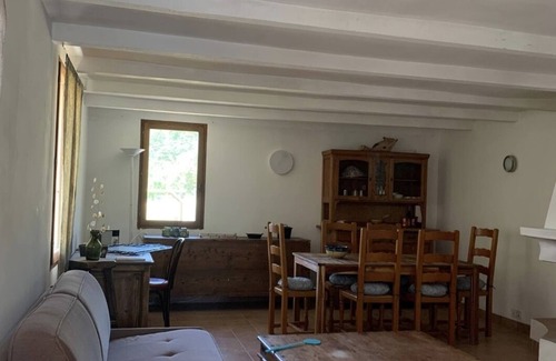 Amirat Otro | A lovely quiet basic Farmhouse in the Alpes Hautes Provence.