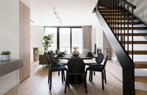 South Yarra Casa | A Lux 3BR Townhouse in South Yarra FREE Parking