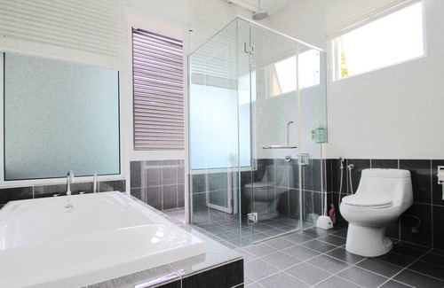 Cheras Casa | A Lux & Stylish 4BR House with Gazebo
