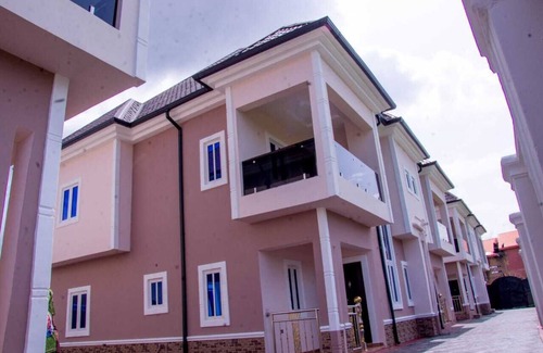 Umudike Apartamento | A Luxurious Single Room - The Paletinos