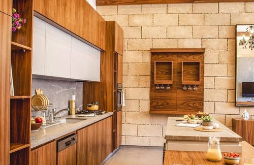 Byblos Apartamento | A luxurious stay in the heart of Byblos with 24/7 electricity